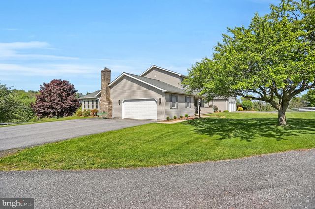1105 RED HILL RD, Port Trevorton, PA 17864
