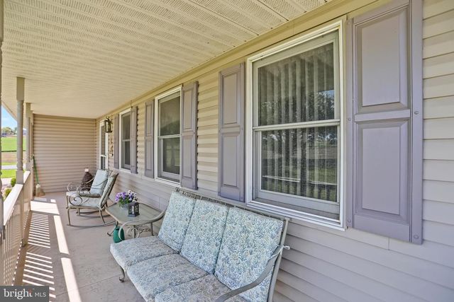 1105 RED HILL RD, Port Trevorton, PA 17864