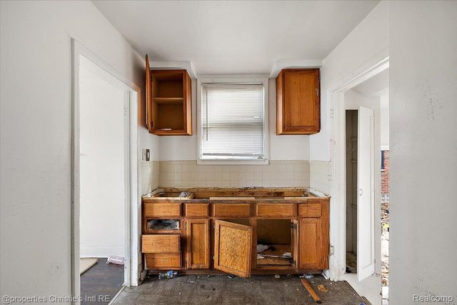 12047 Robson Street, Detroit, MI 48227