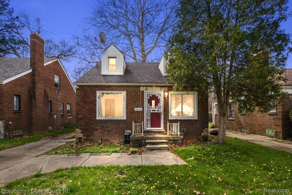 12047 Robson Street, Detroit, MI 48227
