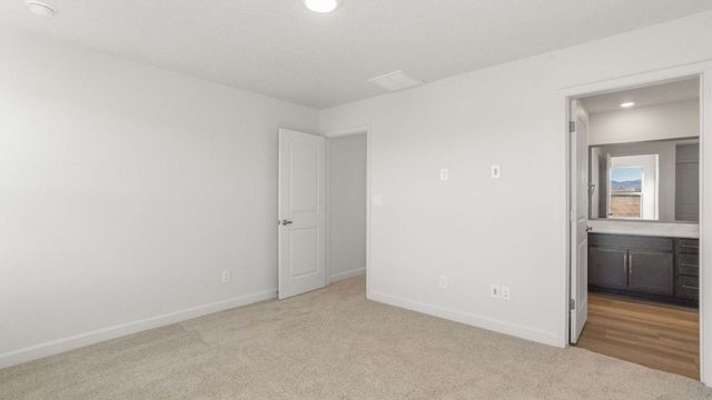 3844 Chitalpa, Santa Fe, NM 87507
