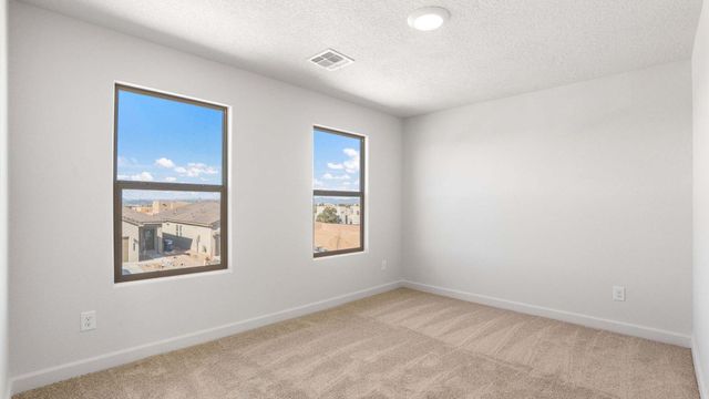 3844 Chitalpa, Santa Fe, NM 87507