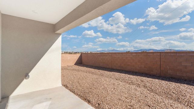 3844 Chitalpa, Santa Fe, NM 87507