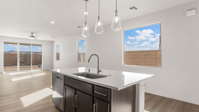 3844 Chitalpa, Santa Fe, NM 87507
