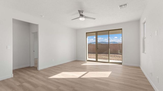 3844 Chitalpa, Santa Fe, NM 87507