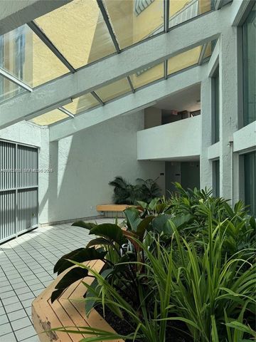 11790 SW 18th St 304-3, Miami, FL 33175