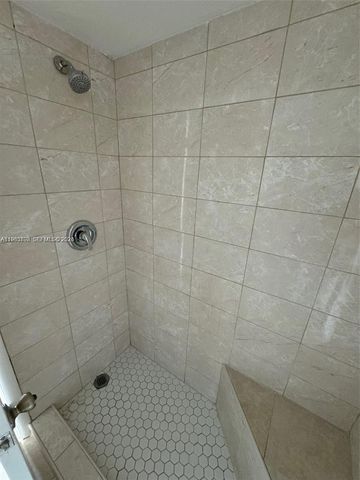 11790 SW 18th St 304-3, Miami, FL 33175