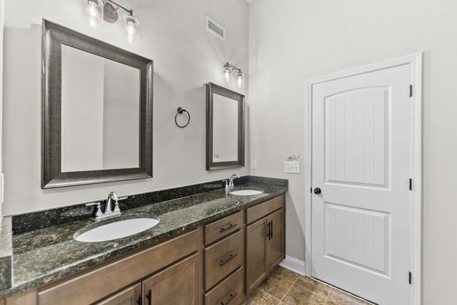2223 Viking Ct, Murfreesboro, TN 37127