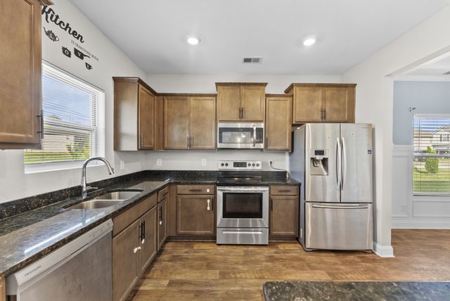 2223 Viking Ct, Murfreesboro, TN 37127