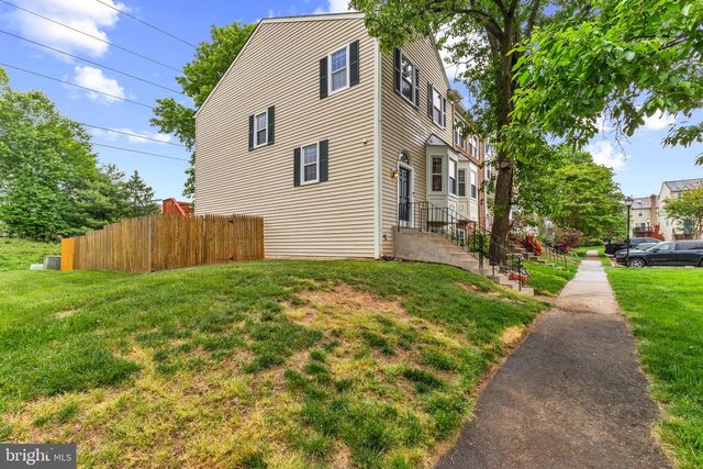 12346 FIELD LARK CT, Fairfax, VA 22033