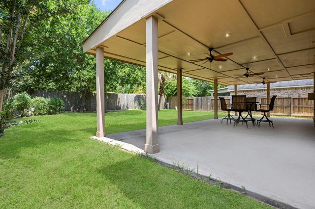 6914 Grants Hollow Ln, Richmond, TX 77407