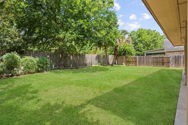 6914 Grants Hollow Ln, Richmond, TX 77407