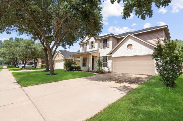 6914 Grants Hollow Ln, Richmond, TX 77407