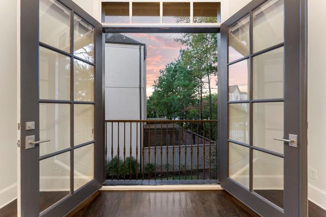 130 Gateway Park Place, The Woodlands, TX 77380