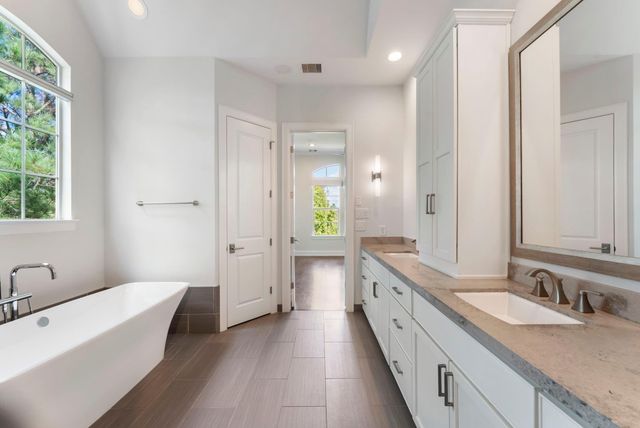 130 Gateway Park Place, The Woodlands, TX 77380