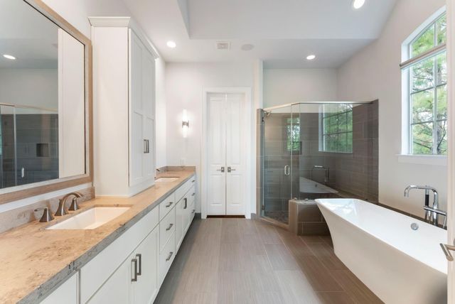 130 Gateway Park Place, The Woodlands, TX 77380