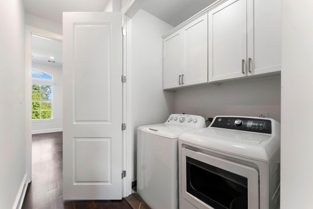 130 Gateway Park Place, The Woodlands, TX 77380