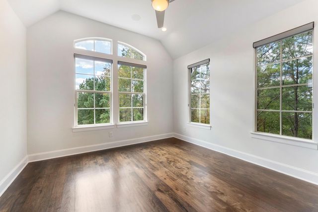 130 Gateway Park Place, The Woodlands, TX 77380