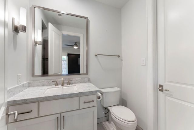 130 Gateway Park Place, The Woodlands, TX 77380