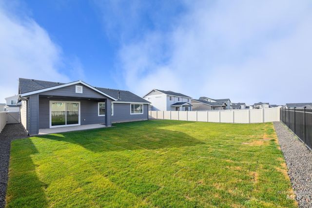 4696 E Pondera Dr, Nampa, ID 83687