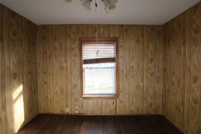 430 Winding Way Street, Lake Jackson, TX 77566