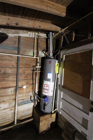 430 Winding Way Street, Lake Jackson, TX 77566