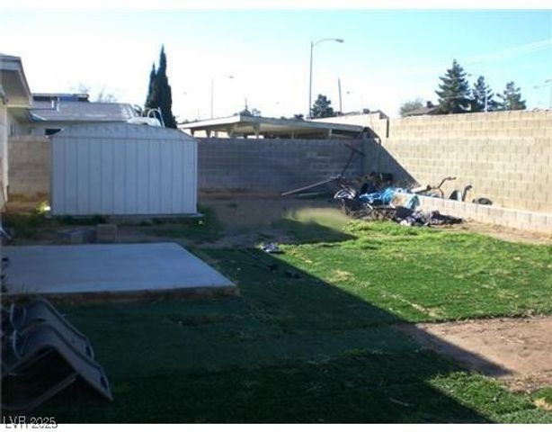 332 Huntly Road, Las Vegas, NV 89145