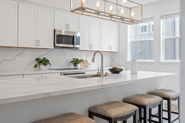 3775 Castro Valley Boulevard, Castro Valley, CA 94546