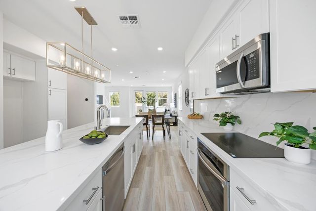 3775 Castro Valley Boulevard, Castro Valley, CA 94546