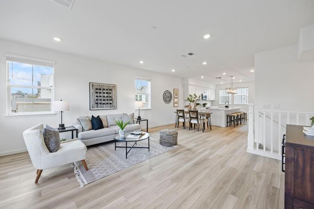 3775 Castro Valley Boulevard, Castro Valley, CA 94546