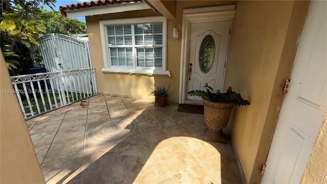 1542 SW 138th Court, Miami, FL 33184