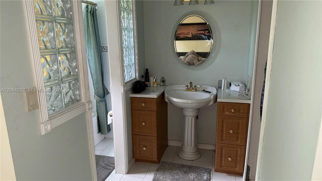 1542 SW 138th Court, Miami, FL 33184