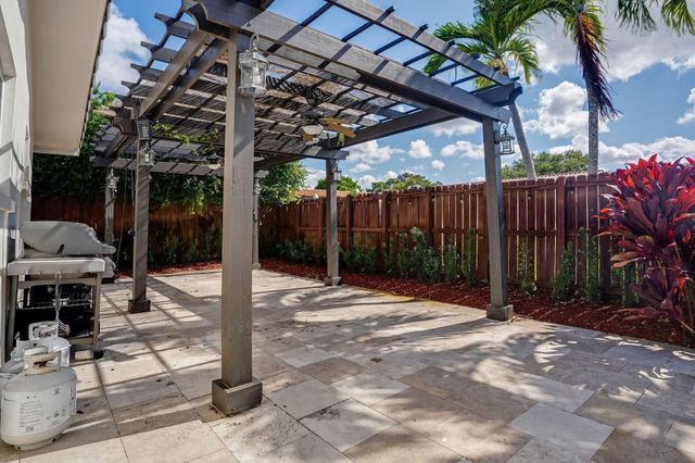 4000 N 36th Avenue, Hollywood, FL 33021