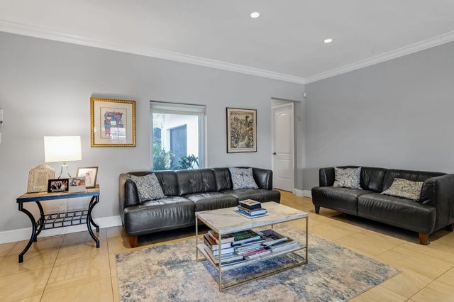 4000 N 36th Avenue, Hollywood, FL 33021