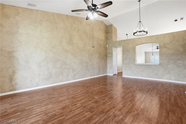 5944 Sand Wedge LN 1106, Naples, FL 34110