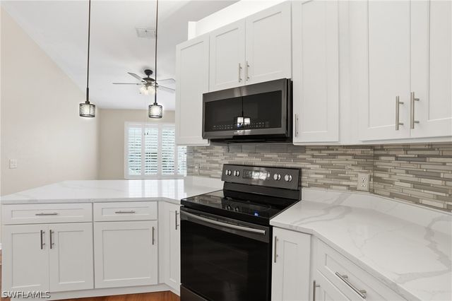 5944 Sand Wedge LN 1106, Naples, FL 34110