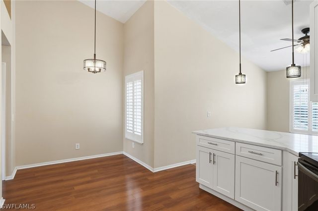 5944 Sand Wedge LN 1106, Naples, FL 34110