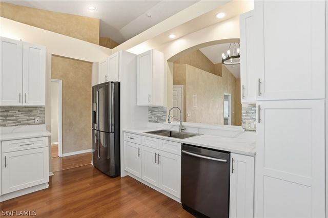 5944 Sand Wedge LN 1106, Naples, FL 34110