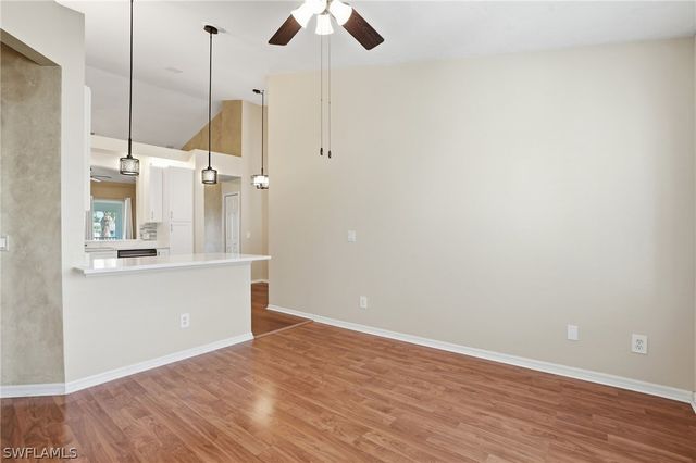 5944 Sand Wedge LN 1106, Naples, FL 34110