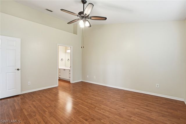 5944 Sand Wedge LN 1106, Naples, FL 34110