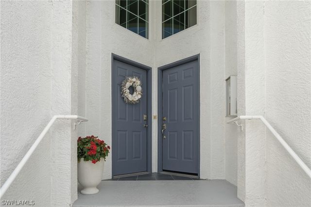 5944 Sand Wedge LN 1106, Naples, FL 34110