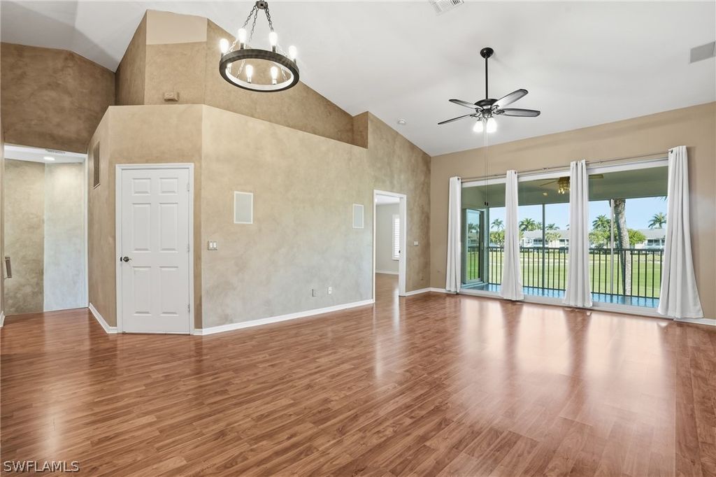 5944 Sand Wedge LN 1106, Naples, FL 34110