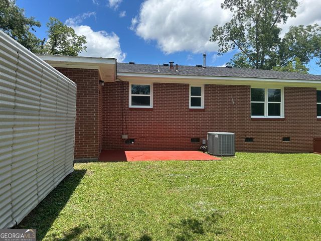 1300 Stonewall Street, Dublin, GA 31021
