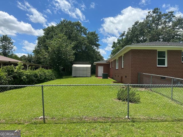 1300 Stonewall Street, Dublin, GA 31021