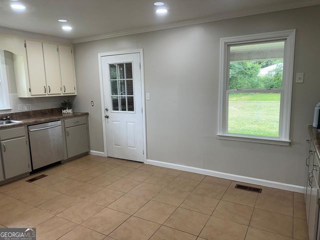 1300 Stonewall Street, Dublin, GA 31021