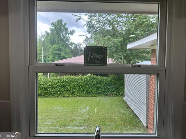 1300 Stonewall Street, Dublin, GA 31021