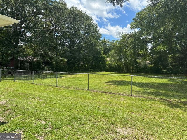 1300 Stonewall Street, Dublin, GA 31021