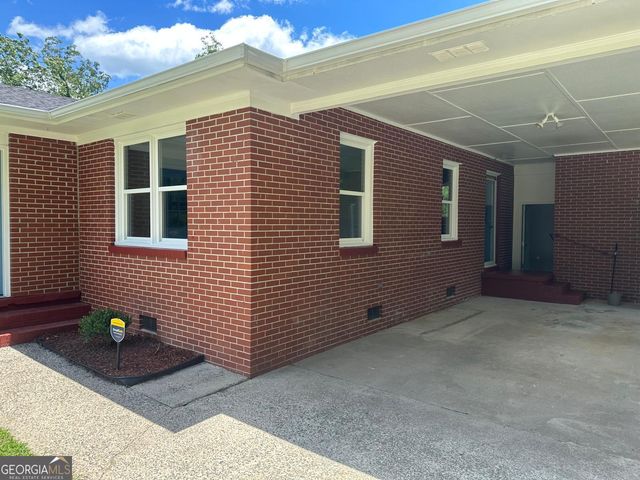 1300 Stonewall Street, Dublin, GA 31021
