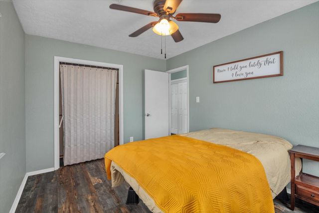 286 Ling Street, Bayou Vista, TX 77563