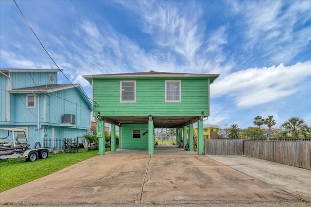 286 Ling Street, Bayou Vista, TX 77563